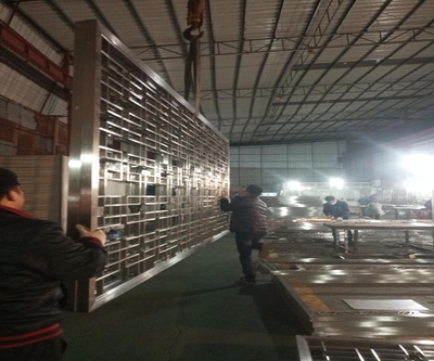 中式鏤空玄關雕花隔斷不銹鋼屏風裝飾