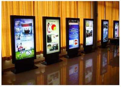 昆明藍(lán)旗裝飾工程公司——專業(yè)制造大型戶外燈箱，點(diǎn)亮城市風(fēng)景